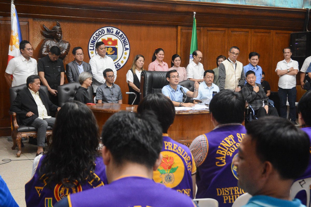 IskoMoreno's tweet photo. Commitment delivered! Signed today Ordinance No. 8567 which grants a 20% reduction on the incremental real property taxes on all classes :)

(Photos by Christian Turingan/Manila PIO)

#BagongMaynila #CommitmentDelivered
#SimplyNoPlaceLikeManila https://t.co/oHTbDEkmvr