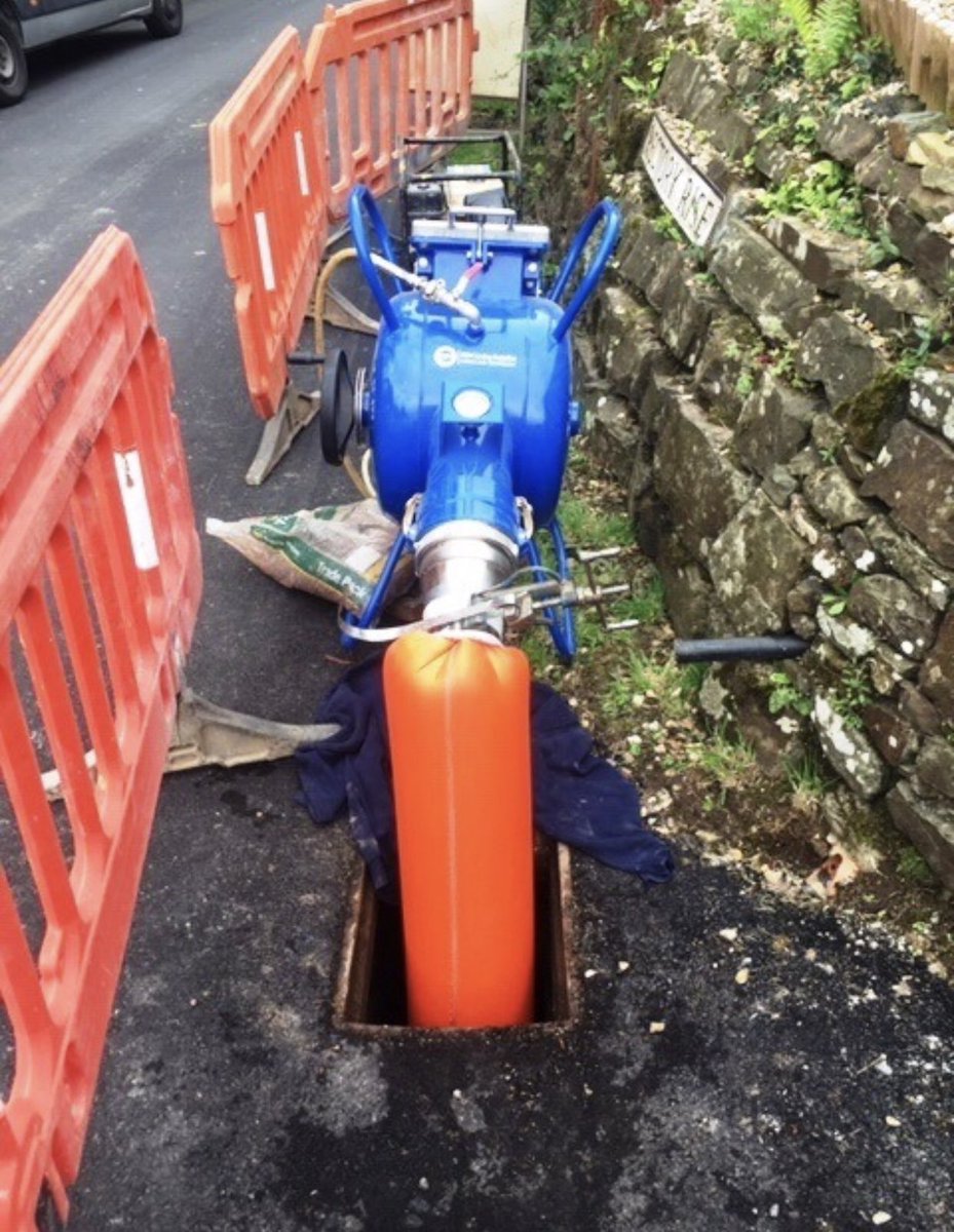 drainology's tweet photo. Our engineers here are carrying out sewer relining for the local council to save excavating in to the road, saving the client money and saving the general public the inconvenience of temporary traffic lights. Why excavate when you can reline!! https://t.co/D3qUu0Cd3X