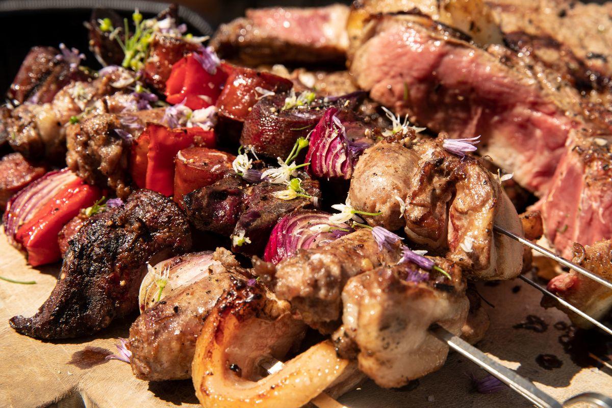 131TheProm's tweet image. Join us this #weekend for the next installment in our Summer Sessions series: Saint Tropez 🐚🥂🛥️

Prepare to set sail for a weekend of stunning acoustic music, delicious barbecued food, and plenty of chilled rosé.

Find out more 👉 bit.ly/No131-Summer-S…

#cheltenham