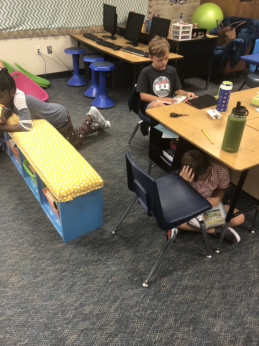 Jacksonclass3rd's tweet photo. Finding “just right” spots to build reading stamina @EagleMountainEL @EMSISD https://t.co/CJnK0SGJJs