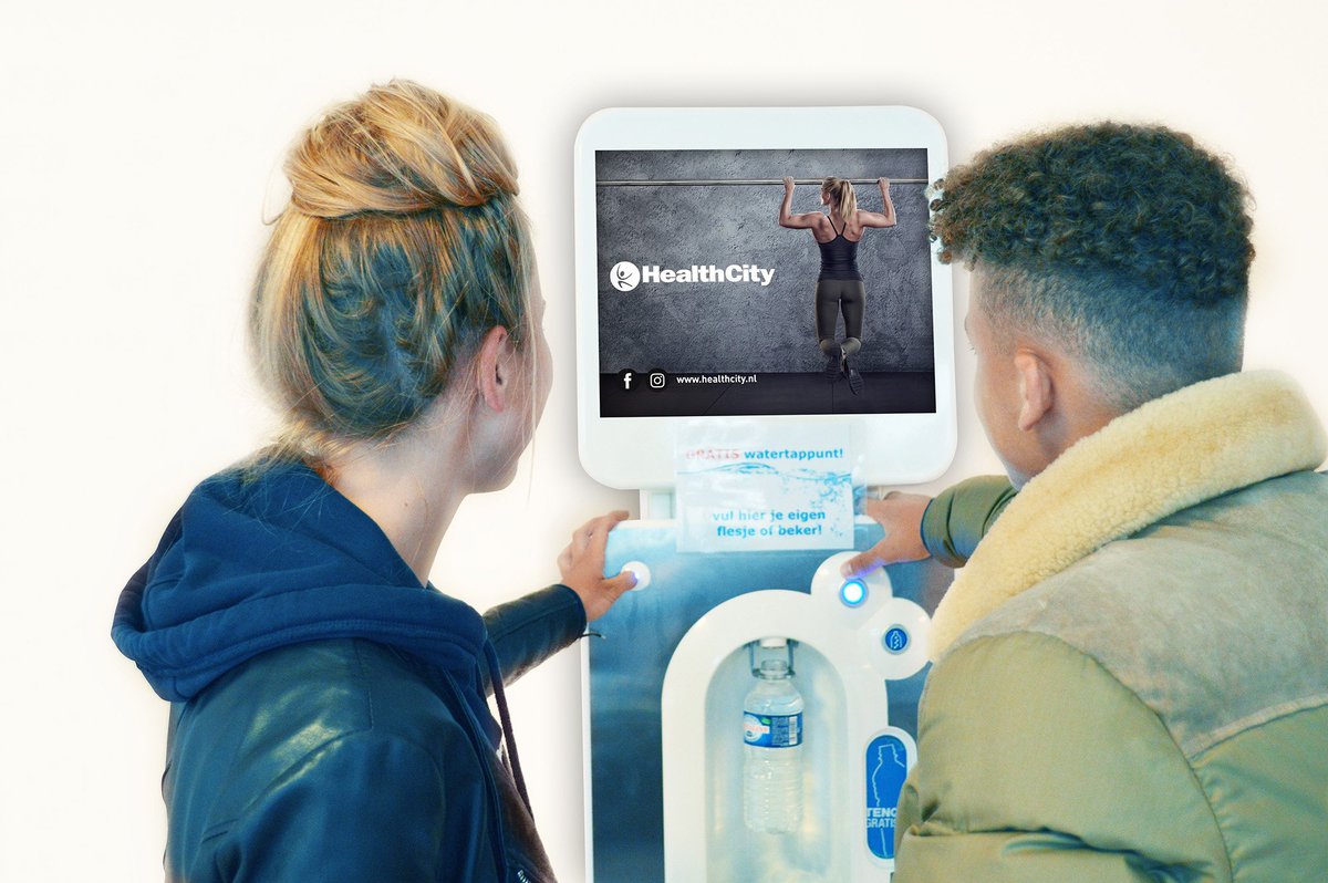 Jongeren zijn lastig te bereiken, maar niet met TENQ!

De digitale schermen van TENQ zijn geïntegreerd in waterkoelers, waarop de mogelijkheid bestaat om te adverteren. Het TENQ netwerk is bij uitstek het medium om scholieren te bereiken. Zeker nu de scholen weer beginnen!

#OOH