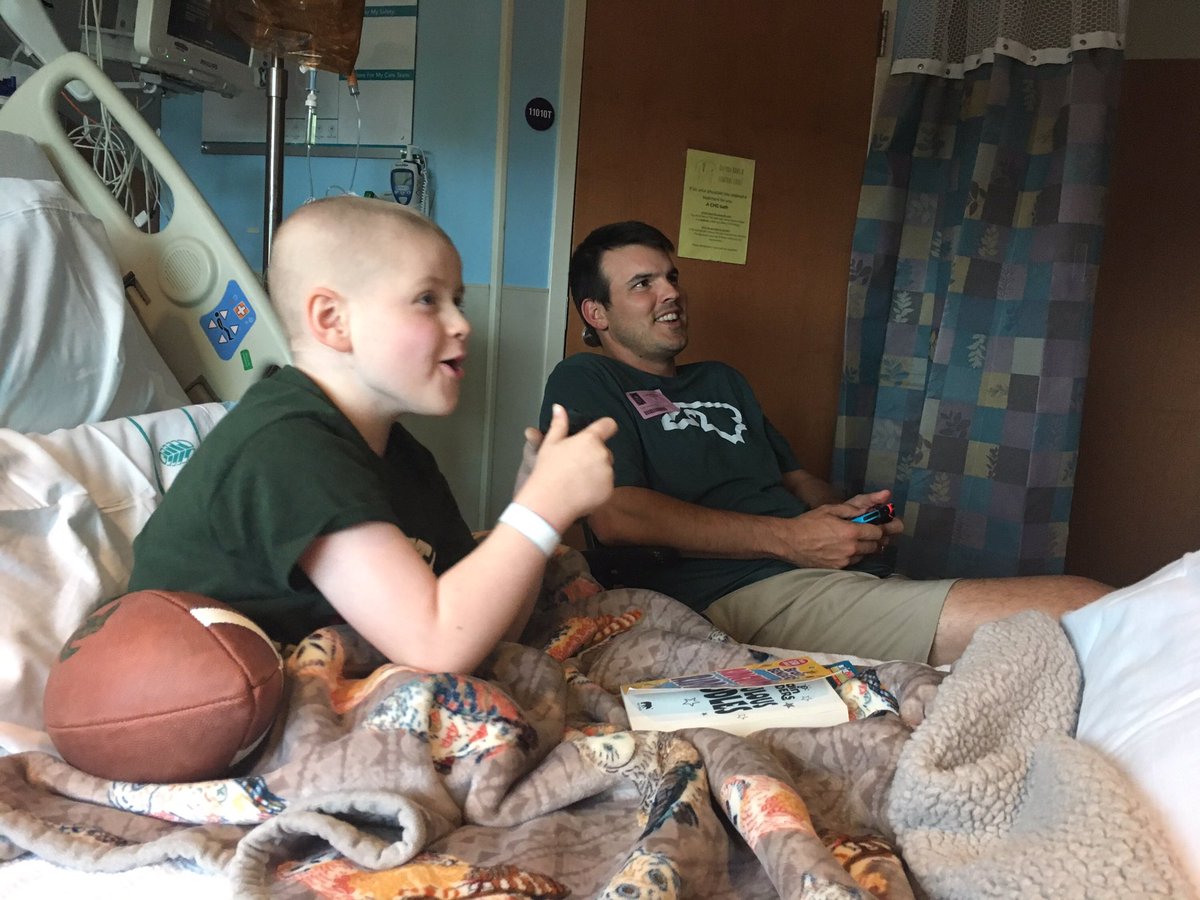 LKNRemodeling's tweet photo. @GoFortyNiners49 #UNCC #NinerNation #Charlotte49ers @unccharlotte Check out how awesome our new @CharlotteFTBL @Coach_heals is. Took time out of his day to play video games with #ROARDEVIN @LevineChildrens Cancer Center yesterday. Thanks for making his day Great addition to 49’s https://t.co/17ojmHi9iq
