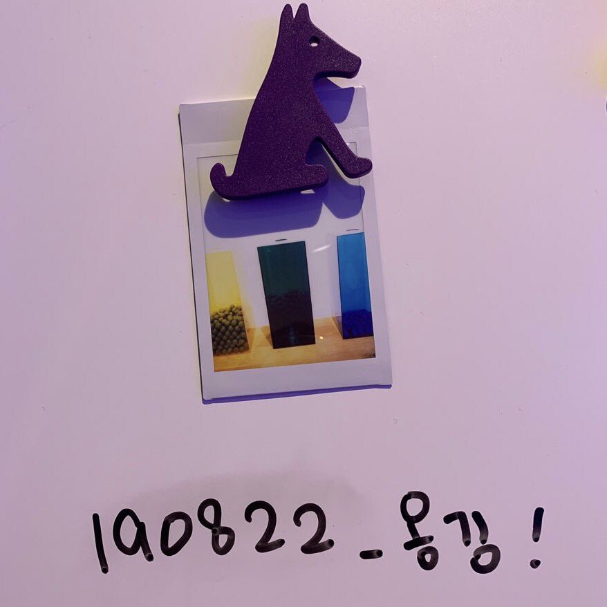 officialtwt_OSW's tweet photo. [🔔] 8월 22일 목요일 #ONGSEONGWU_PHOTOEXHIBITION #Oh_Happy_Day 전시가 마감되었습니다❗
성우와 함께 모두 즐거운 관람되셨나요❓

'당신의 최애 성우를 투표해주세요!'
투표 1일차! 오늘의 결과를 발표합니다💖
위로 여러분, 내일 또 만나요👋

#옹성우 #ONGSEONGWU https://t.co/9z7r6OkjE7