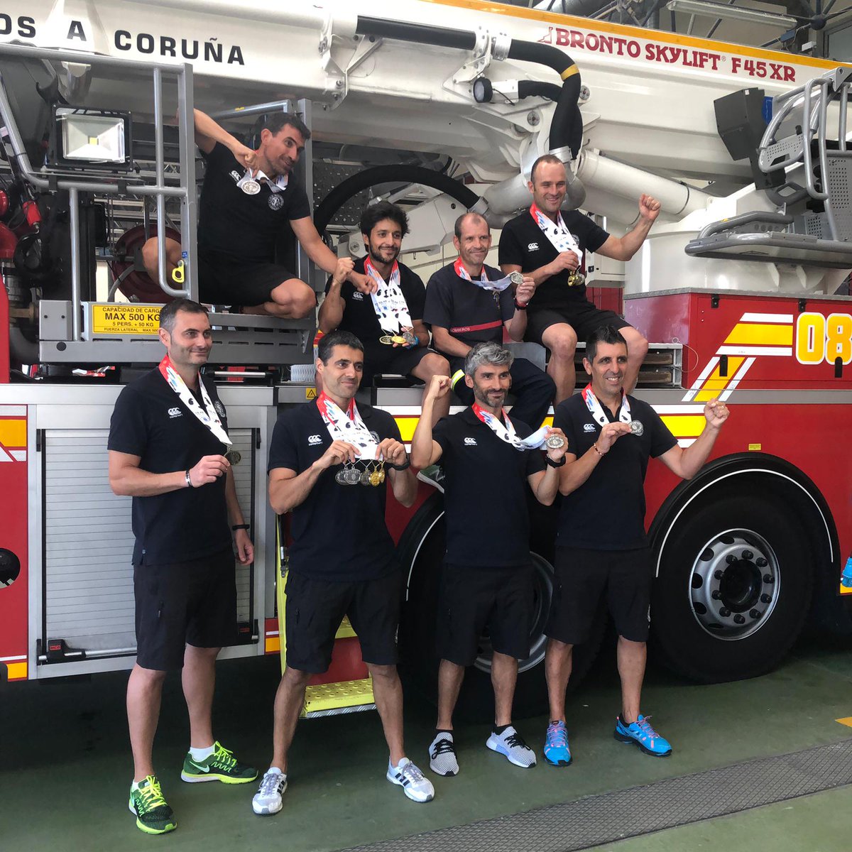 Xa chegaron os olímpicos cargados de metais... Noraboa por representarnos. #ACoruña