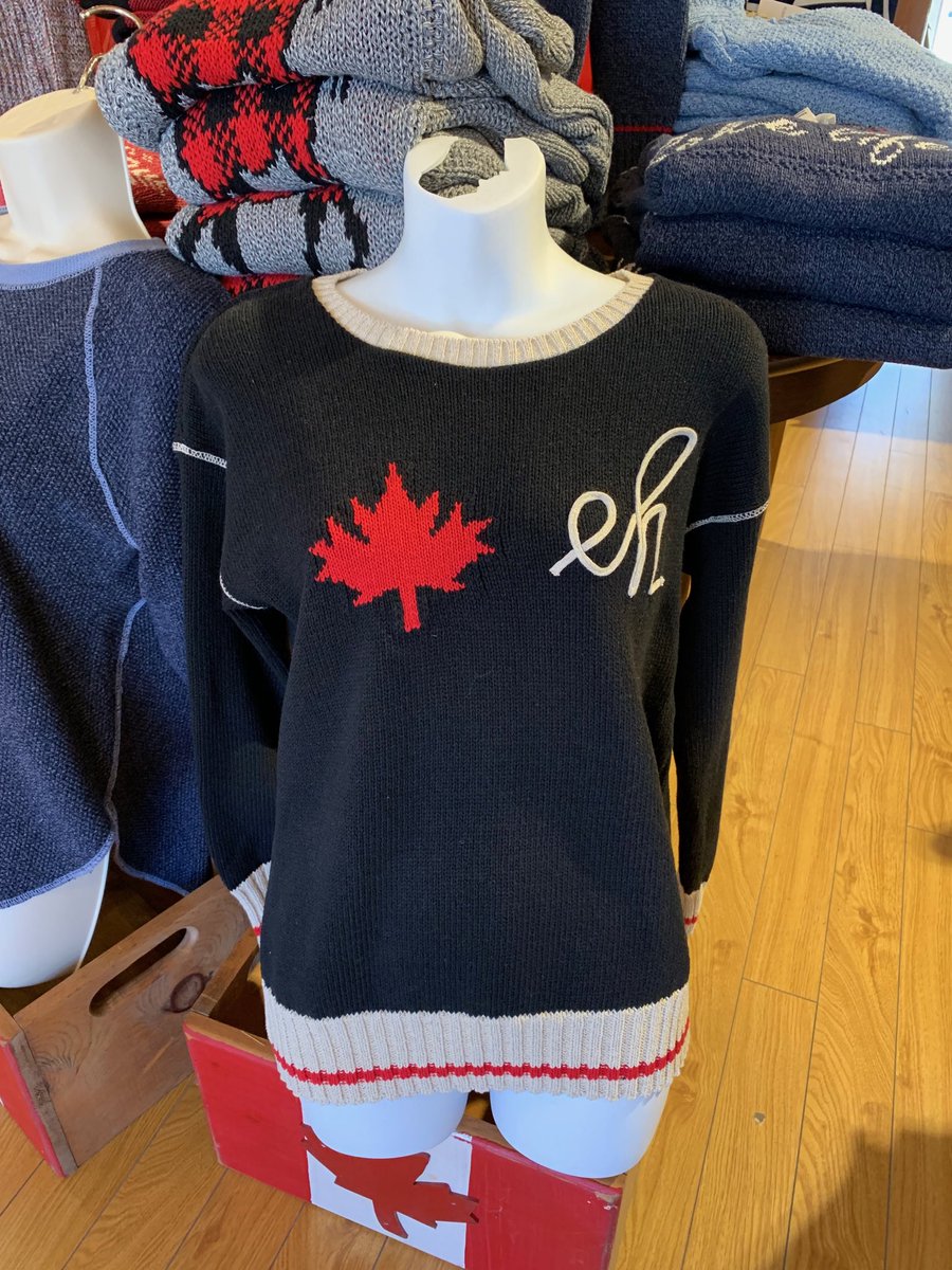 kawarthastore's tweet photo. Canada eh. Very much a retro feel with in the colours of this Canadian made cotton pullover. ##womensfashion #cotton #womensstyle #canadianmade #fabcanadianfashions #livingthelifeinthekawarthas #fenelonfalls #lock34 #kawarthalakes https://t.co/qomHSmZRcS
