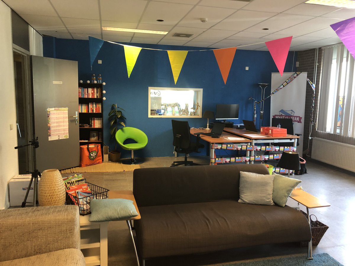 WhatTheFean tweet media