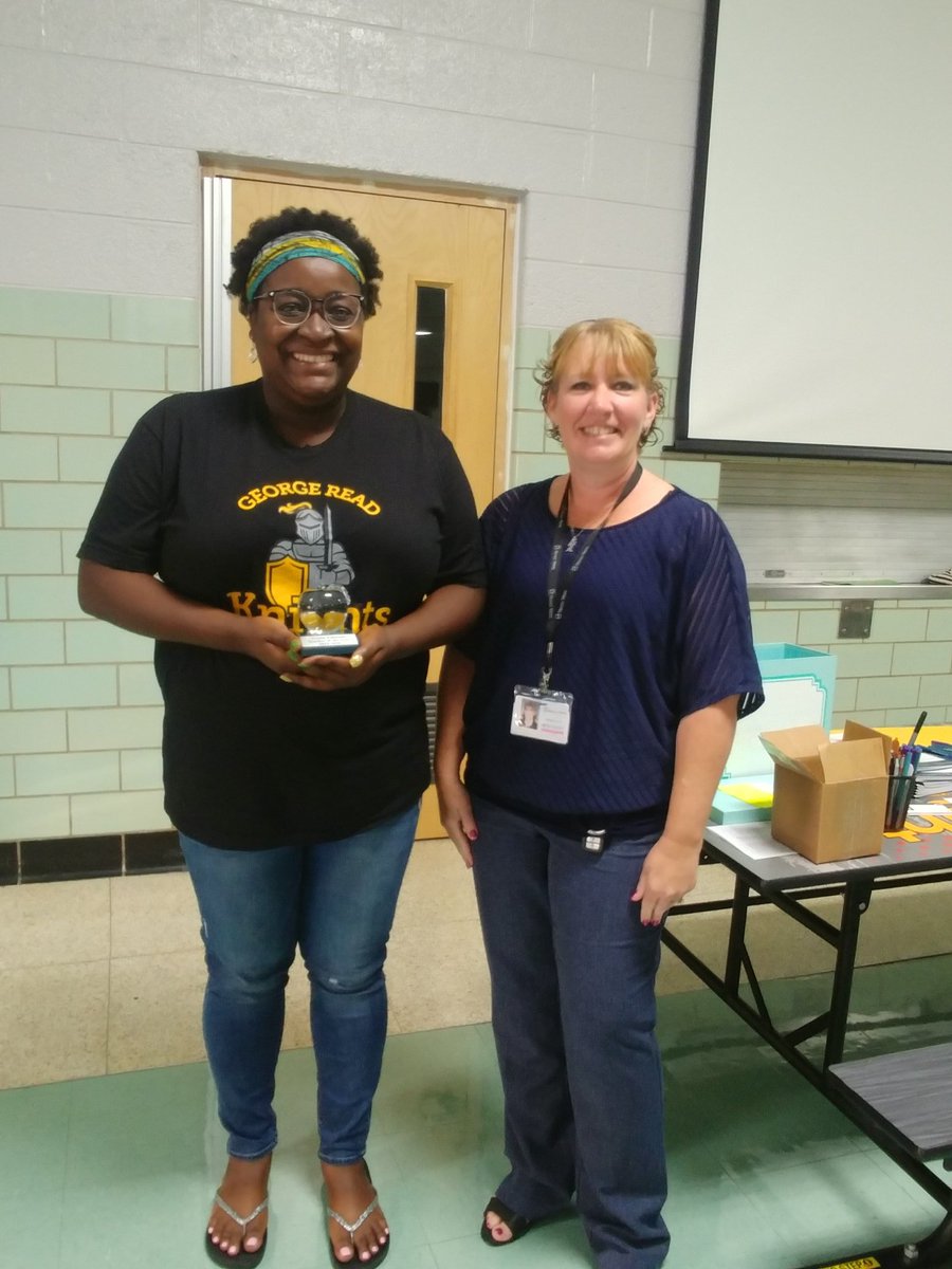 Congratulations to our #GRMSKnights Teacher of the Year, Ms. Edmond! <a href="/HoraceMann/">Horace Mann</a>