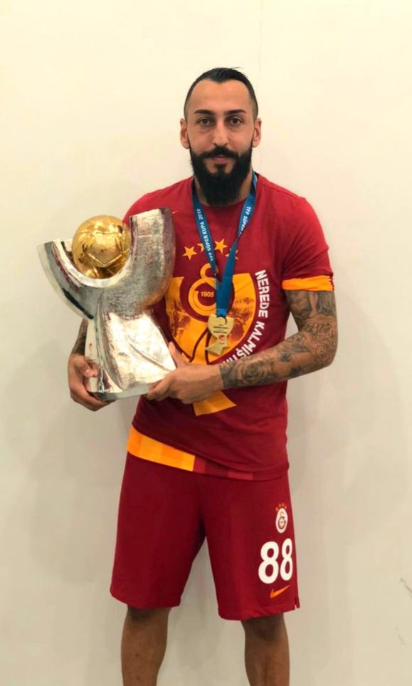 FootyTurkish's tweet photo. OFFICIAL: #Galatasaray have loaned out the Greek striker Kostas Mitroglou to #PSV and Nigerian defender Valentine Ozornwafor to #UDAlmeria. https://t.co/waCqqHlrp7