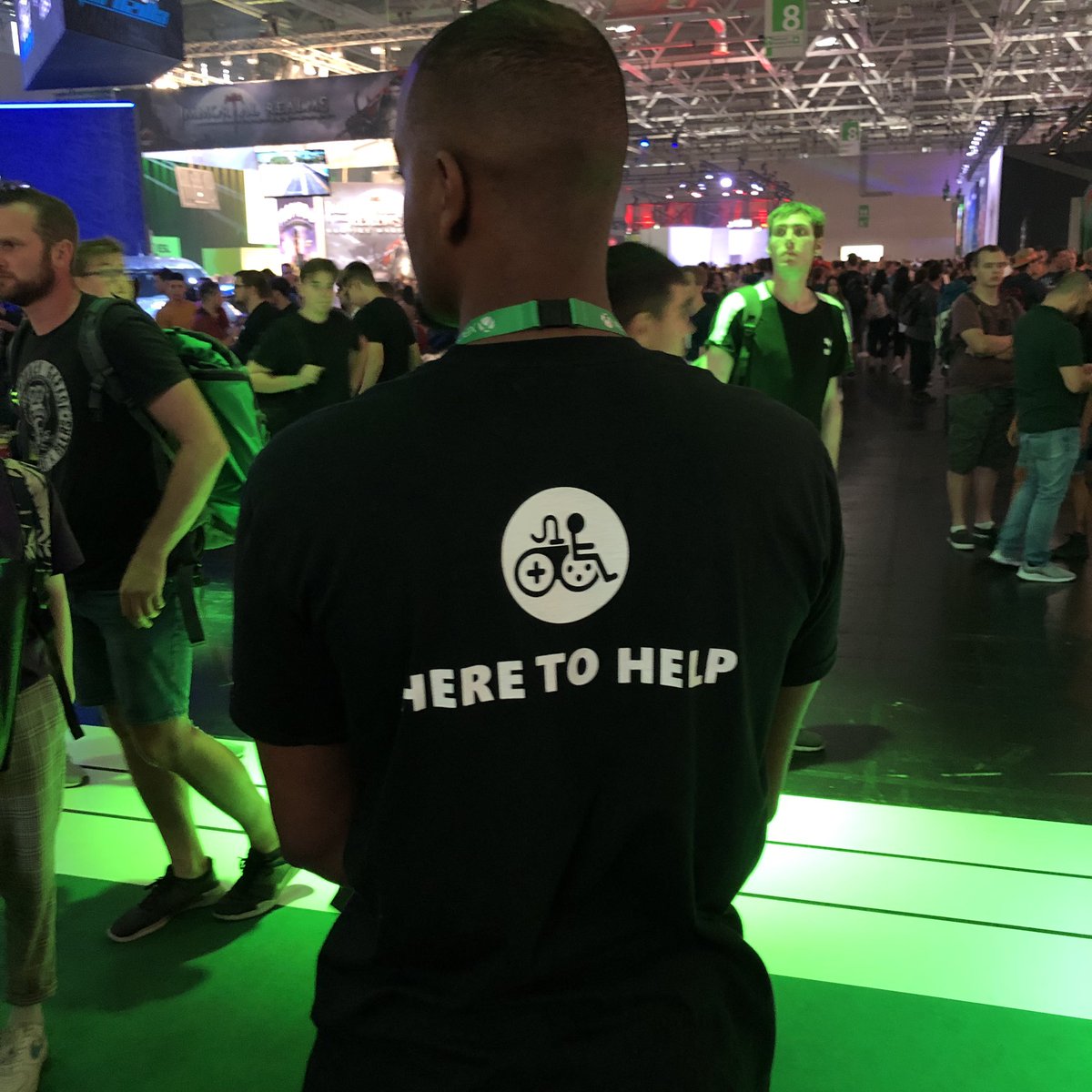 GMaxee's tweet image. 🤜Accessibility bei #XboxGc 🤛
✅360 Rampe
✅ #XboxAdaptiveController bei fast allen Games
✅ Fahrstuhl an der Bühne
✅ Gebärdensprache auf der Bühne (Deutsch/Englisch)
✅ Hinweisschilder + dedizierten Accessibility Manager für Fragen
✅ Keyboard-Tablet zur Ablage auf Beinen