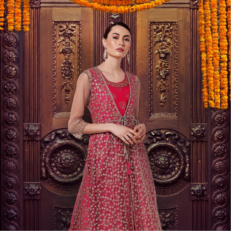 Buy Kurtas, Kurta Sets Online For Women | Varanga