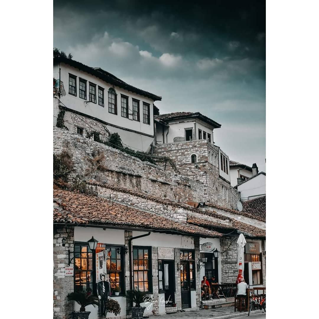 Colours of Albania tweet media