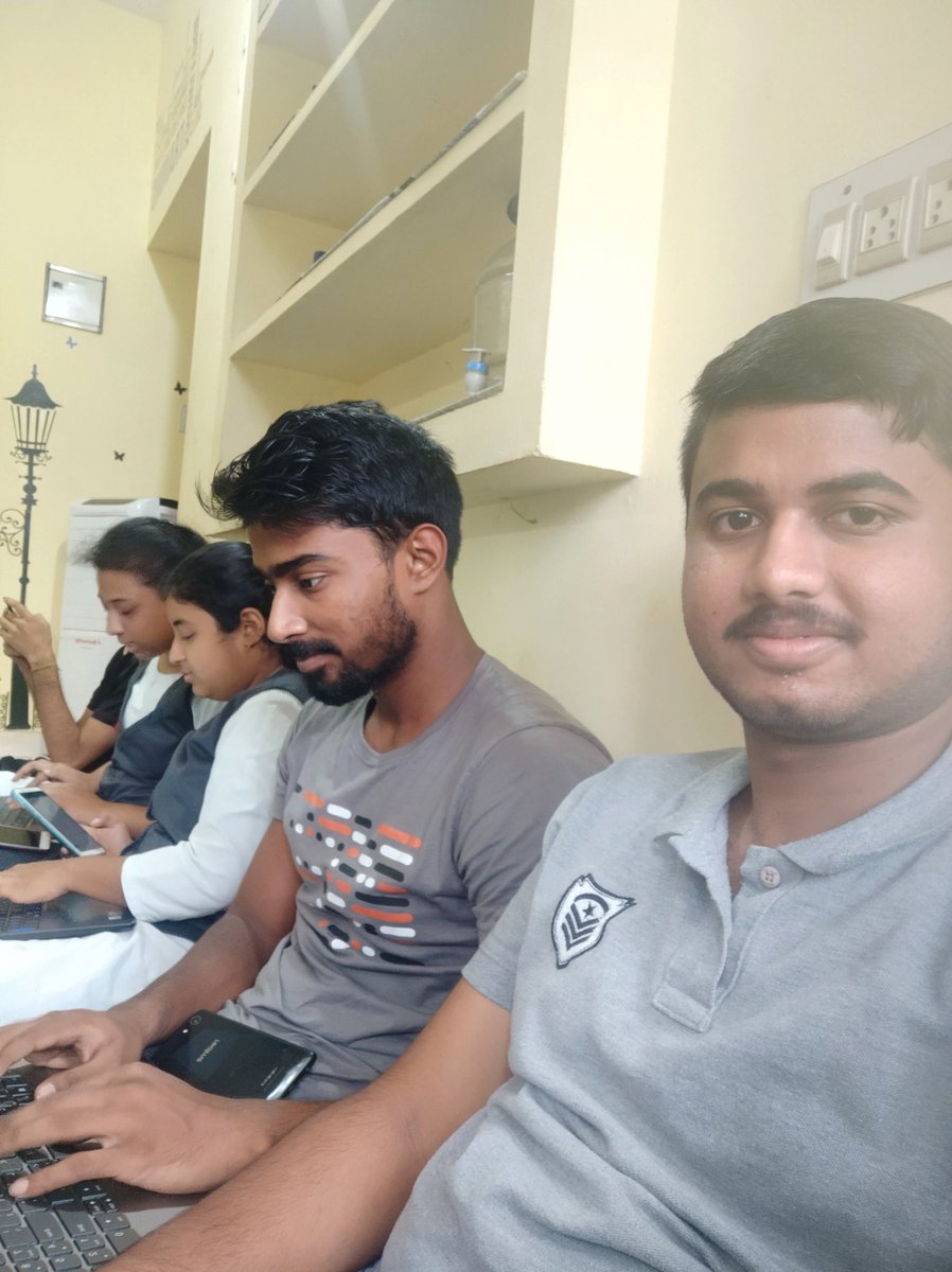 2512bhagatamit's tweet image. #cBLabs
#codebucket
#techcommunit
@codebucketlab
@WishArya