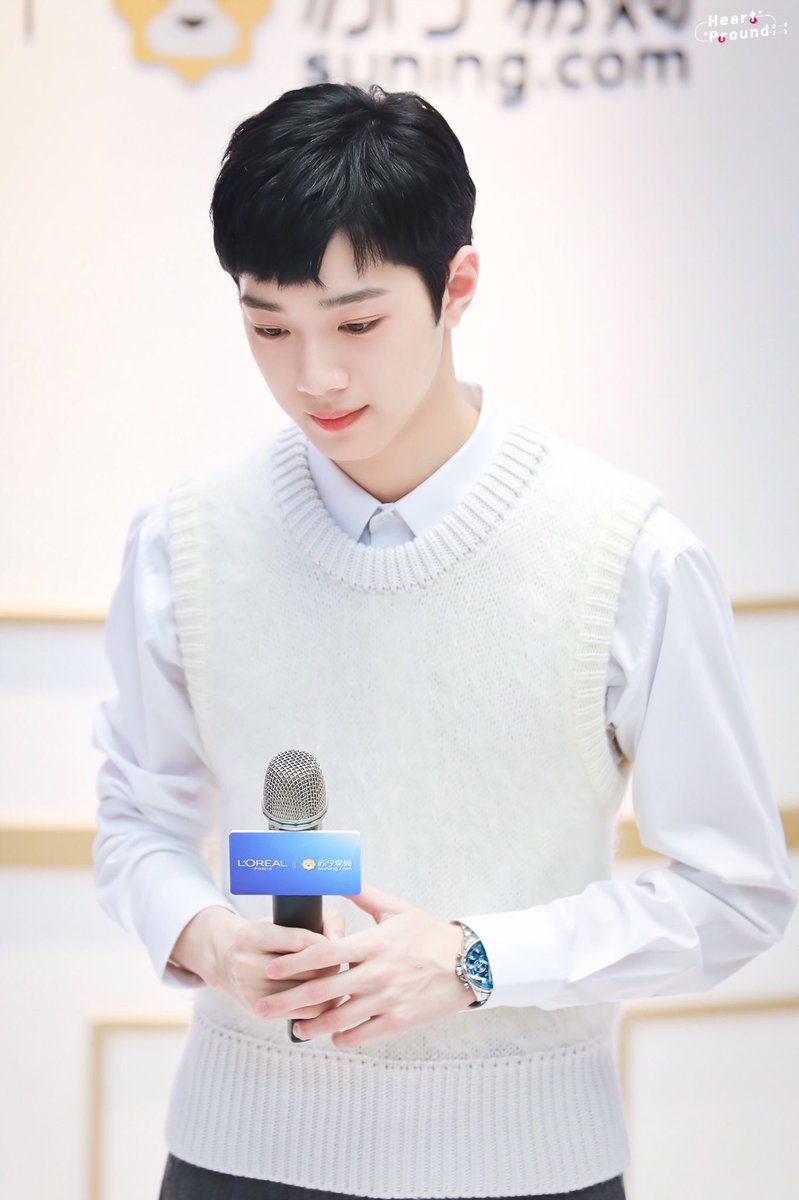 tttn0210's tweet photo. Chị tin em sẽ làm được !! Fightinggg 💪 #StandByKuanlin
#라이관린 #LAIKUANLIN #賴冠霖 https://t.co/qLMh8lH1cF