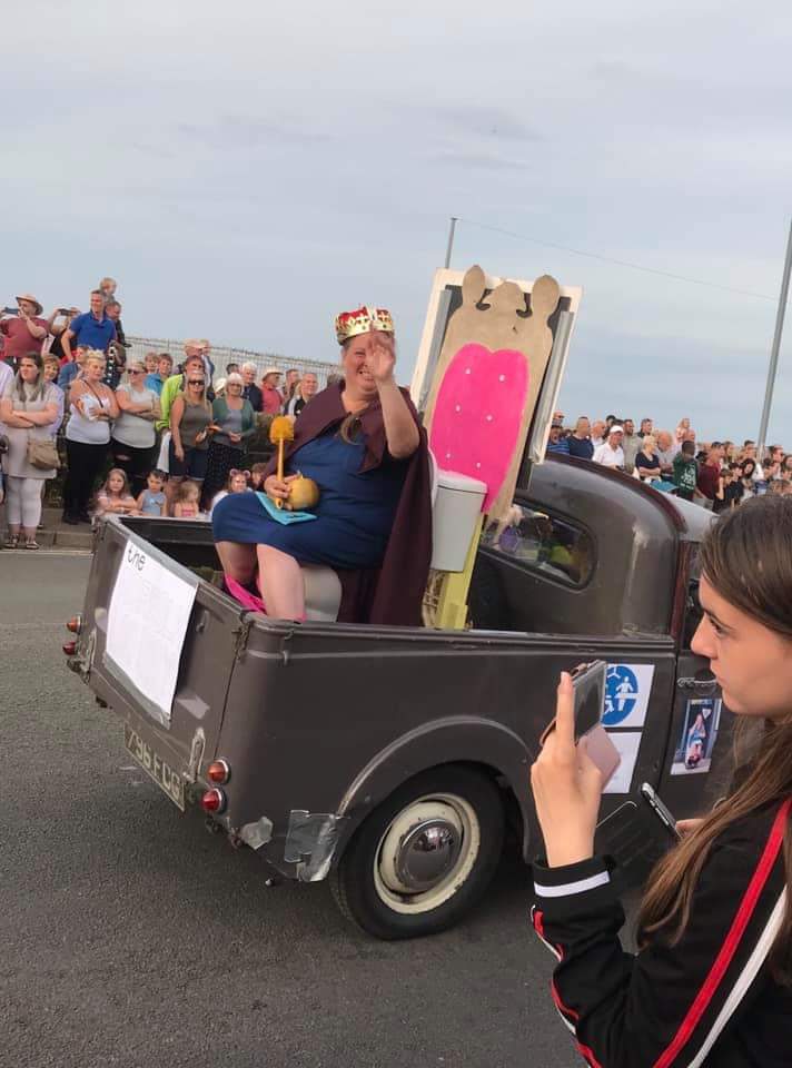 EmmaSpagnola's tweet photo. What an awesome evening doing #CromerCarnival on the back of a pick up with my #PantsDown4Equality and raising more awareness of #ChangingPlaces and #Mobiloo. https://t.co/ORU4VWfEIp