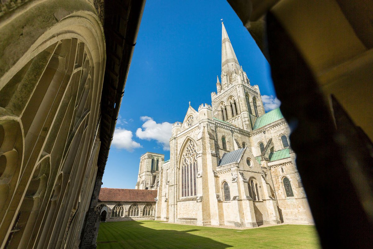 Vacancy at the #cathedral for an experienced and enthusiastic Marketing and Communications Manager. Closing date 23 Sept, full details here bit.ly/30r1wPB  #jobs #jobsearch <a href="/ChichesterDio/">Chichester Diocese</a> <a href="/churchofengland/">The Church of England</a> <a href="/engcathedrals/">English Cathedrals</a>