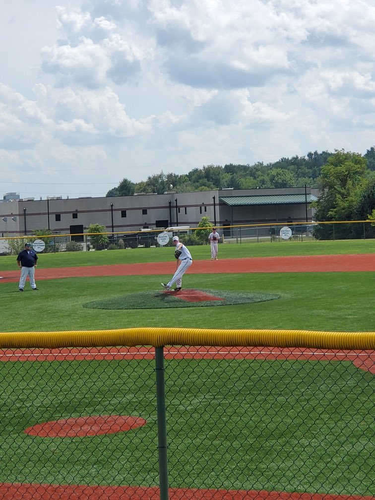 AndrewWMeyer24's tweet photo. Some pictures from last weekend hood college prospect camp. Off to Penn state this weekend for a prospect camp. #hardworkfinallypaysoff https://t.co/v1kLcPjCHL