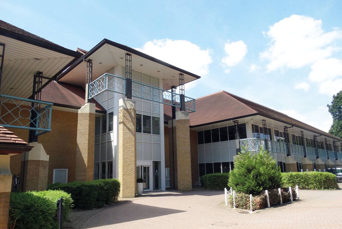 cobhamfreeschl's tweet image. Received your #GCSE results today? We are offering all year 11 students the opportunity to visit our new #SixthForm site at Munro House, Cobham this afternoon at 2pm. We look forward to seeing you! #Cobham #GCSEs2019 #GCSEResults2019