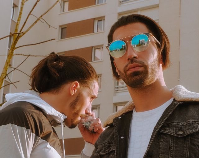 Kulturlesite_'s tweet photo. TOP 5 des rappeurs qui cumulent le plus de vues sur YouTube :

🥇 Jul : 1,9 Milliards (depuis 2012)

🥈 Booba : 1,4 Milliards (depuis 2010)

🥉 Niska : 1,3 Milliards (depuis 2012)

🏅 PNL : 1,2 Milliard (depuis 2014)

🎖 MHD : 1 Milliard (depuis 2015) https://t.co/ETvoollxSL