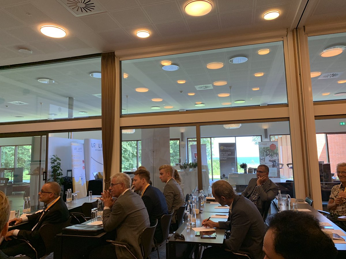 UMichUrology's tweet photo. Nice setting for a Urology meeting!! #CopMich https://t.co/OrXDGRM7eO