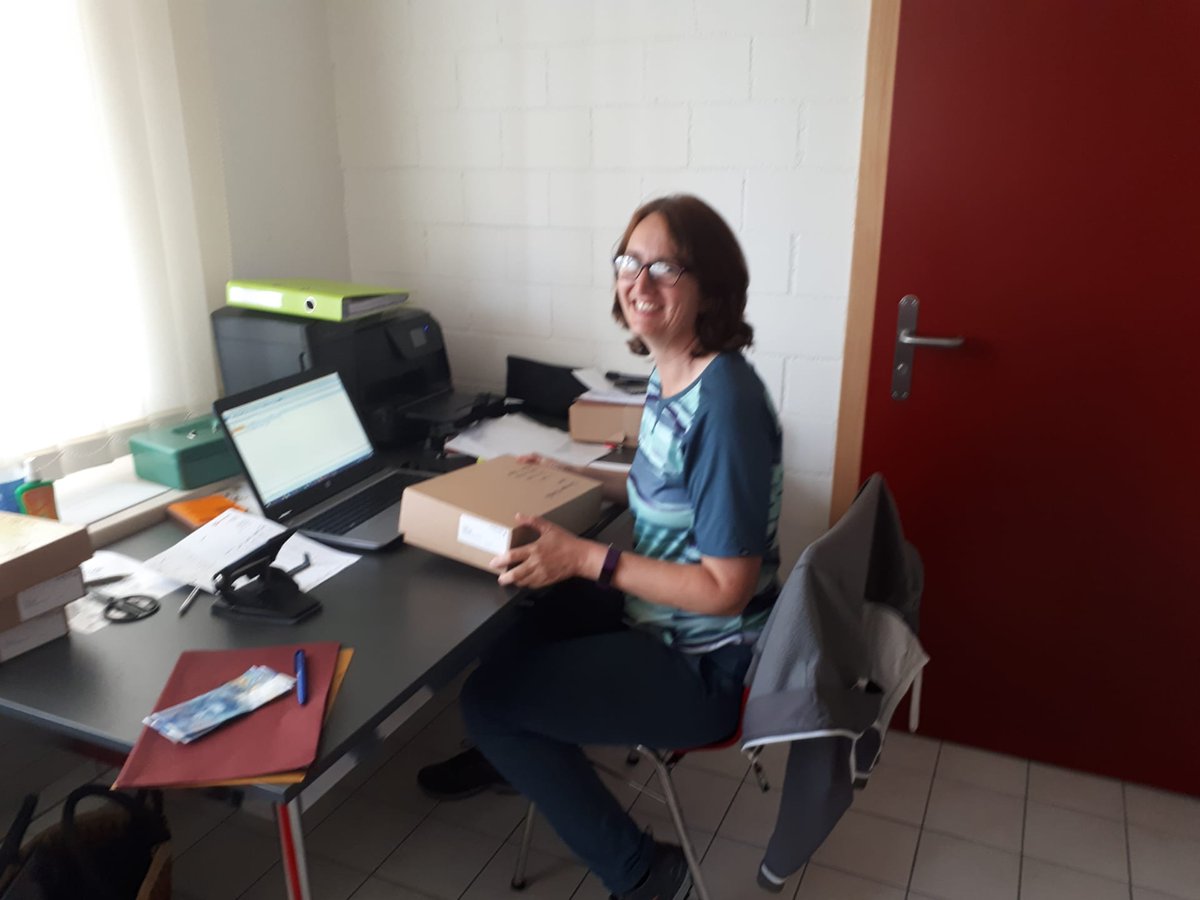 suzuercher's tweet image. Twitter Kurs bei @DigicompCH. Kompetente Kursleiterin @barbaraschwede 
#DigiTWT