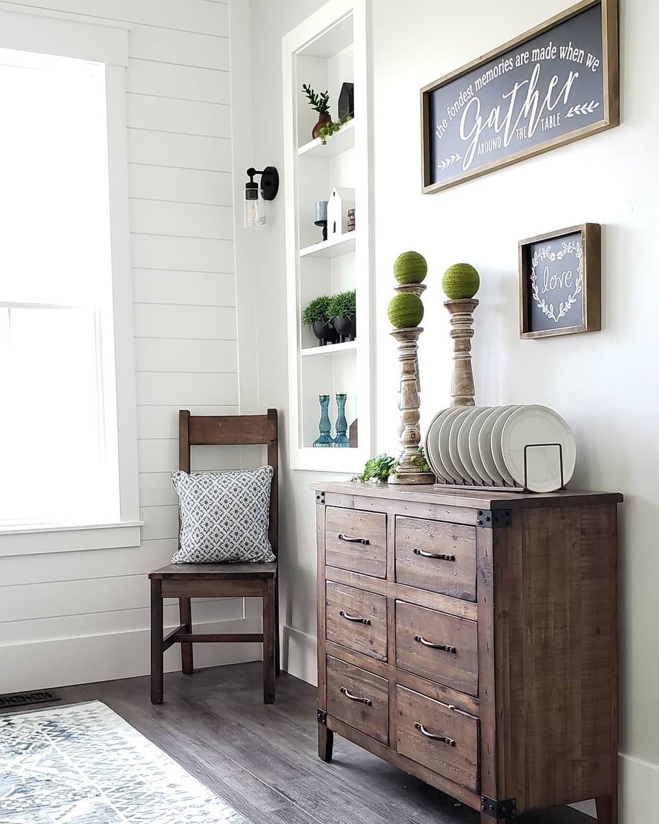 ADURA®Max Sausalito vinyl plank flooring helps make this #farmhouseinspired dining room a true pleasure to gather in. Color shown: Bridgeway. Image via IG @cottonwood_grove.