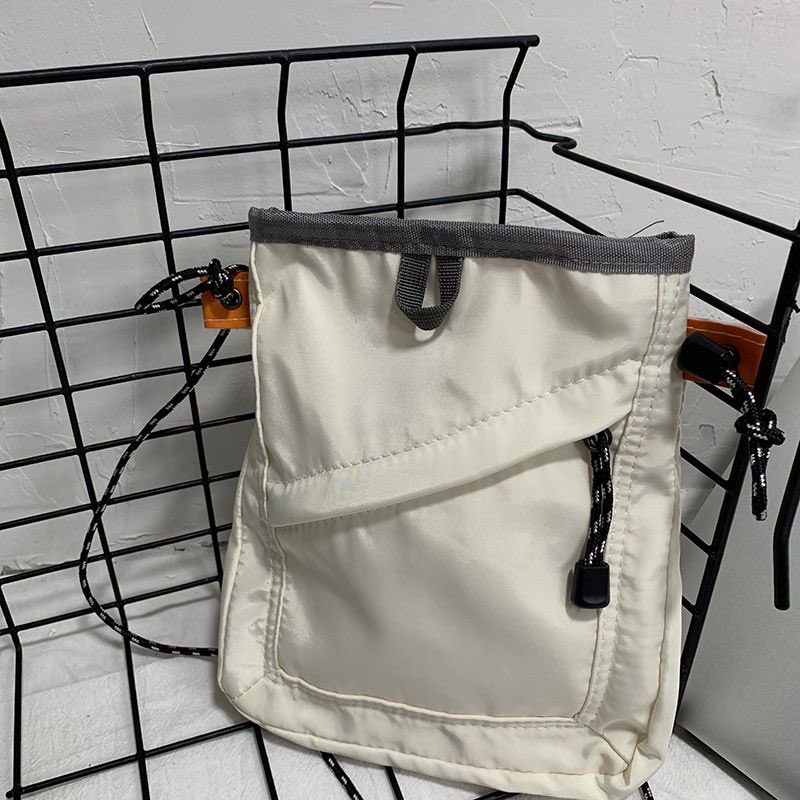 ignichashop's tweet photo. 🌻#พร้อมส่ง! Spongeminibag 290บาท #ส่งฟรี สีโมโนโครม แต่งสายเป็นเชือกเพิ่มความสตรีท ใช้ได้ทั้งชายและหญิง ใช้เป็นคู่คือดีย์น้ำหนักเบาดูและรักษาง่ายมีที่ห้อยด้านหน้าสำหรับใส่พวงกุญแจตามชอบ
#กระเป๋าเป้ #กระเป๋าถือ #กระเป๋าสะพาย #กระเป๋าผ้า #กระเป๋า #แฟชั่นเกาหลี #กระเป๋าผ้า #ถุงผ้า https://t.co/LKVxnqU5kE