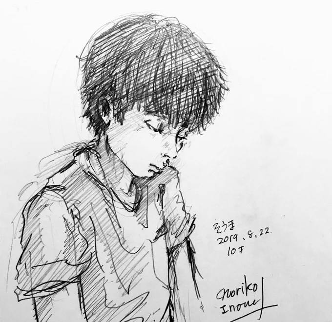 夏休みが終わろうとしている。

息子10歳。

#イノウエノリコの絵

#アナログ画 #10歳 #夏休み
#イラスト #絵 #アナログ絵

#イラスト好きな人と繋がりたい
#イラスト好きさんと繋がりたい
#私の絵柄が好みって人にフォローされたい 