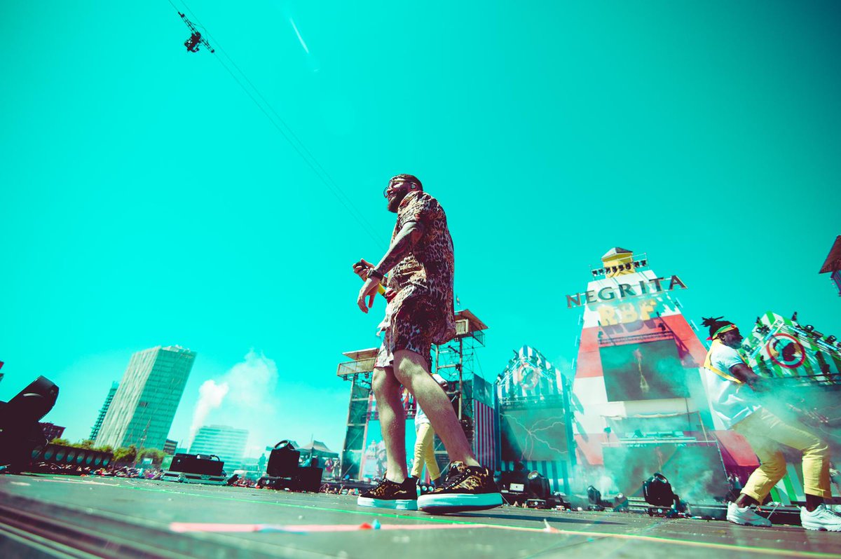 08sesion's tweet photo. .@FarrukoOfficial también hizo parte del cartelazo mas importante de Europa @ReggaetonBeach #Barcelona

Fotos by / @ziatoutman https://t.co/zFRrAd6AOW