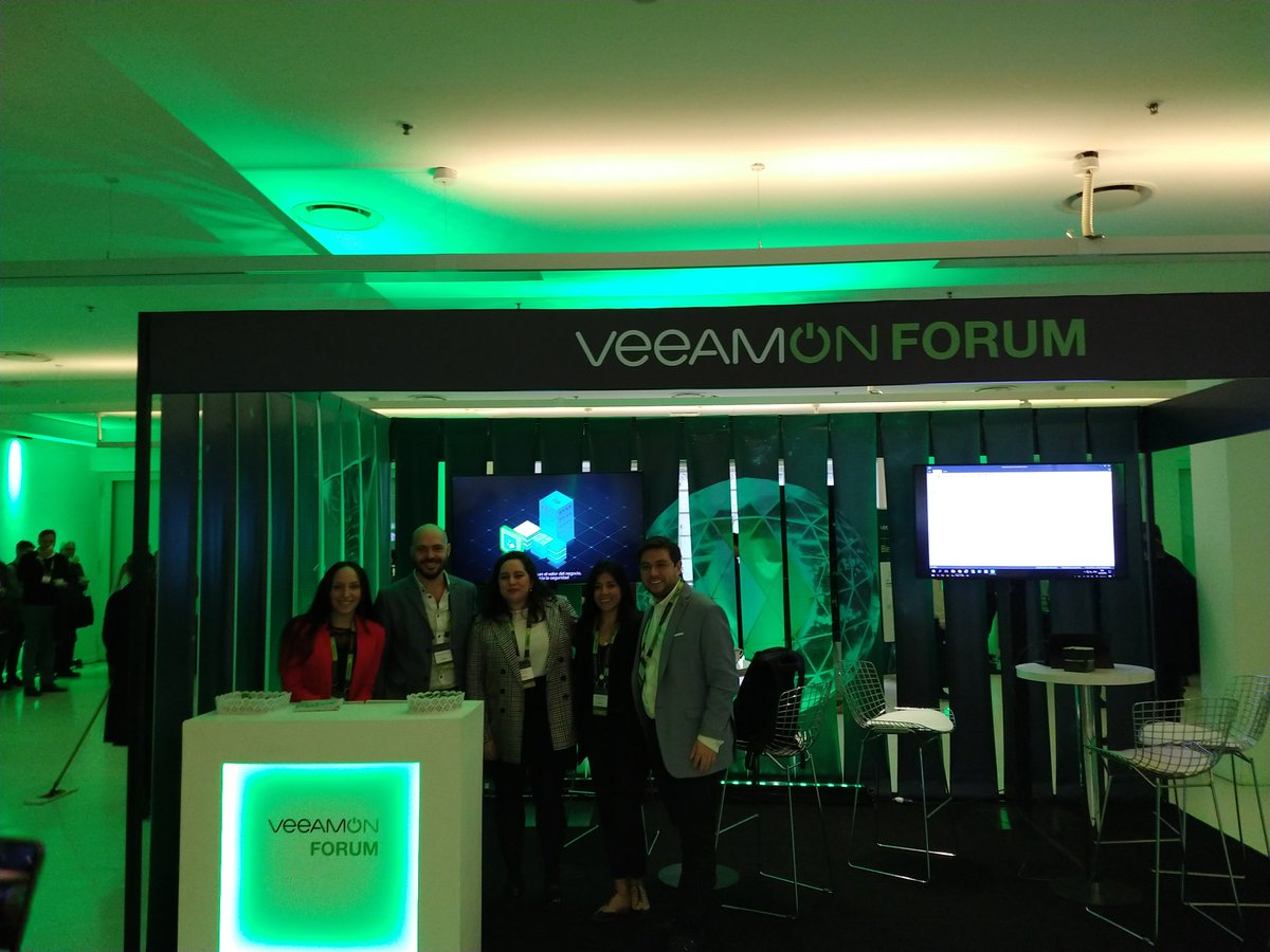 Enfasys's tweet photo. Ya estamos en #VeeamONForum Buenos Aires #VOFBA2019 para conocer todas las novedades en #Disponibilidad gestión inteligente de #datos  #backup https://t.co/Ktwctuk0k2