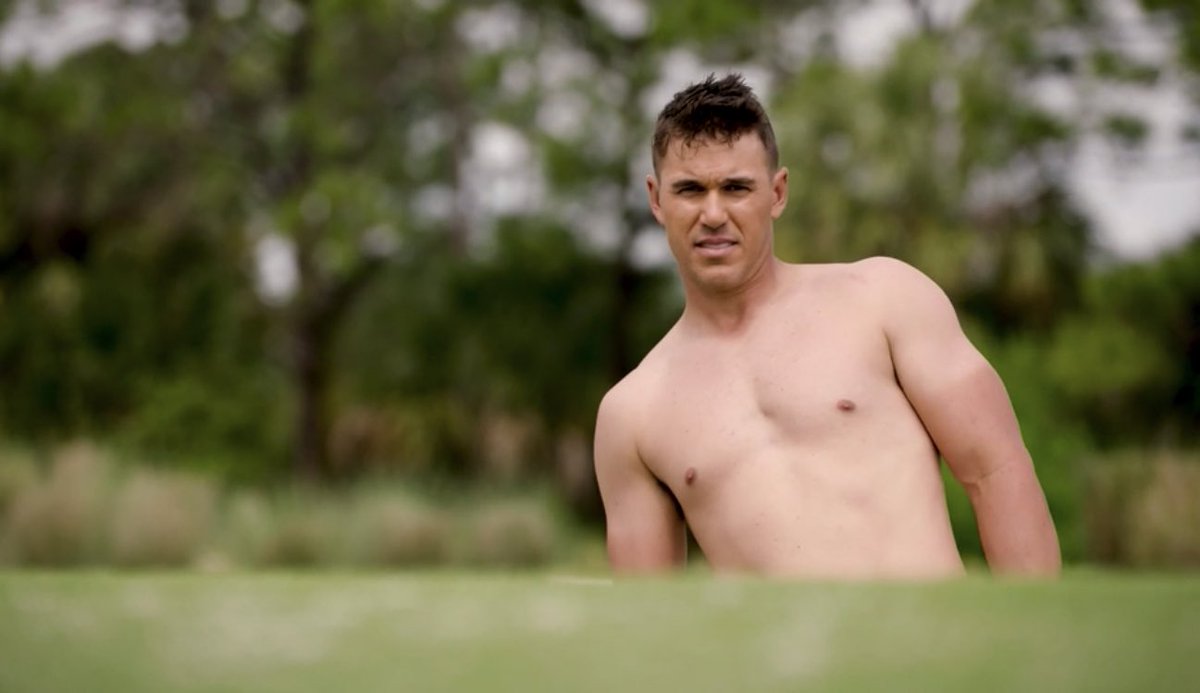 Sean_Zak's tweet image. May we all bow down for the one true king.