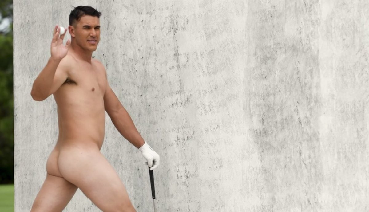 Sean_Zak's tweet image. May we all bow down for the one true king.