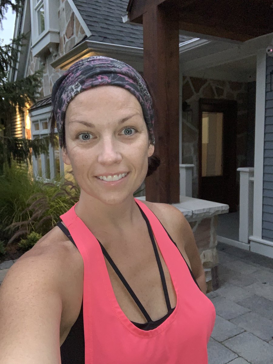 Tracy_Espinola's tweet photo. DAY 60!  OMG LAST DAY!  Morning run and yoga... the boy came in at the end for a picture. Yippie! #60x60Challenge https://t.co/mwwRUhUL9I