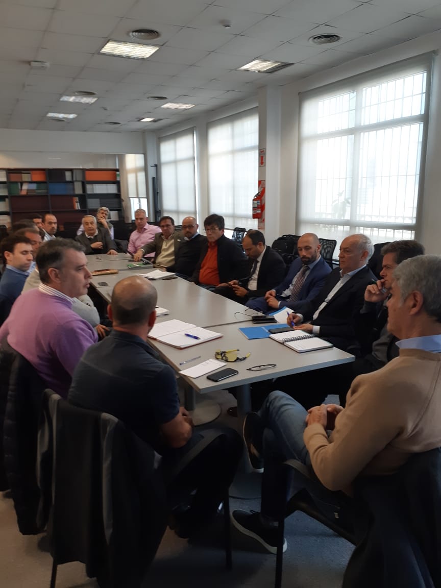INTAAgroind's tweet photo. Esta semana se realizó la 6° Reunión de #Competitividad del Sector #Extrusado - #Prensado, donde participó el Secretario de #Alimentos y #Bioeconomía @AndresMurchison, Ing. #AlejandroSaavedra de @intaargentina, Cámaras Provinciales y técnicos de la Sec. de @Energia_Ar.
#SomosINTA https://t.co/2SR7NZppvJ