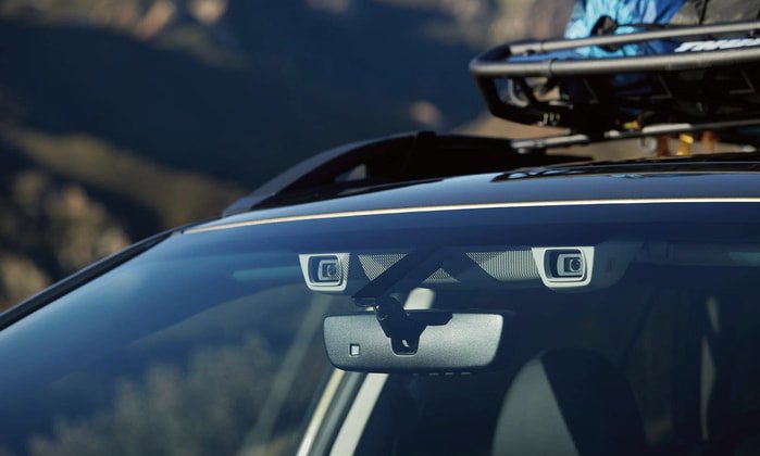 SubaruReport's tweet photo. Consumers want safety in their new cars and #Subaru is delivering it in the new #2020Outback and #Legacy models. See what new #safety tech is coming for customers. @torquenewsauto https://t.co/al4NQgaTQA https://t.co/3IgpwJkKzw
