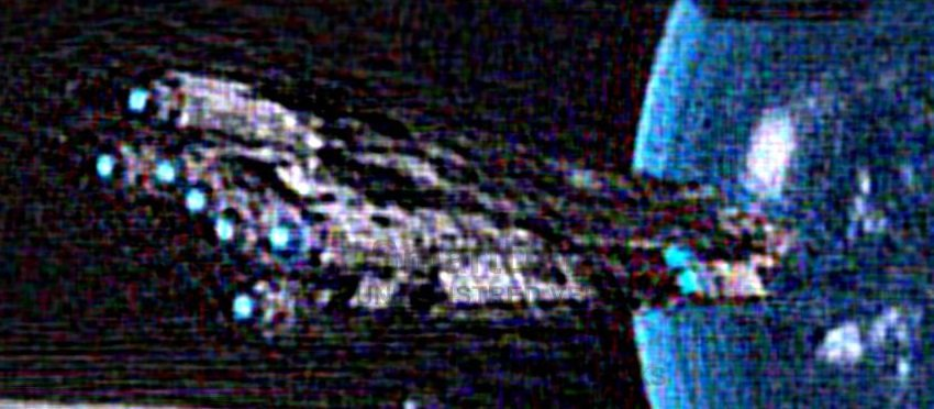 sh0t59's tweet photo. Tout porte à croire que nous aurons le droit à une présentation du #FleetCarrier sur @EliteDangerous ce soir !

Pour rappel la même description "MASSIVE FRAMESHIFT SURGE DETECTED" est écrite sur la vidéo du teaser du #FleetCarrier

https://t.co/XAS43AWb5k https://t.co/j6M5r7kMs3