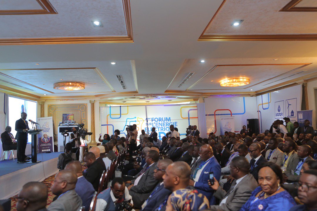#J3 
Lecture du rapport final des travaux du tout 1er <a href="/Forumrdc2019/">Forum sur l'Énergie en RDC</a> par le Conseiller Principal du Chef de l'État aux Mines et Énergie, Me. Michel Ablavi Eboma. 
#ForumEnergy2019