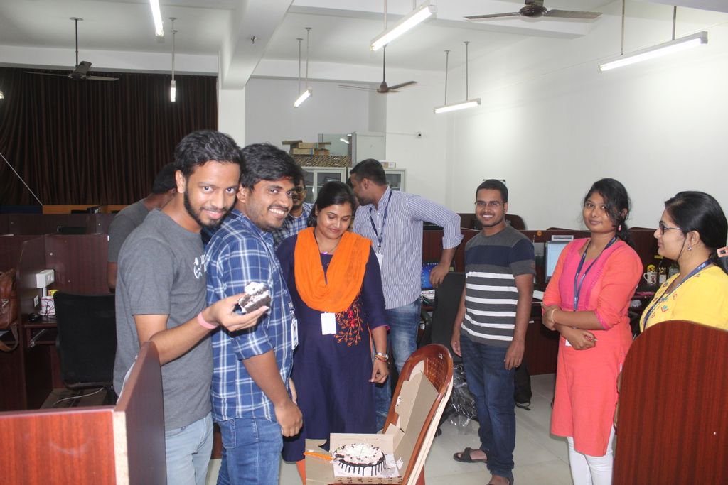 LLecturenotes's tweet image. Happy birthday Dear Animesh. We appreciate your hard work and dedication towards LectureNotes. We wish you a happy and prosperous life ahead.