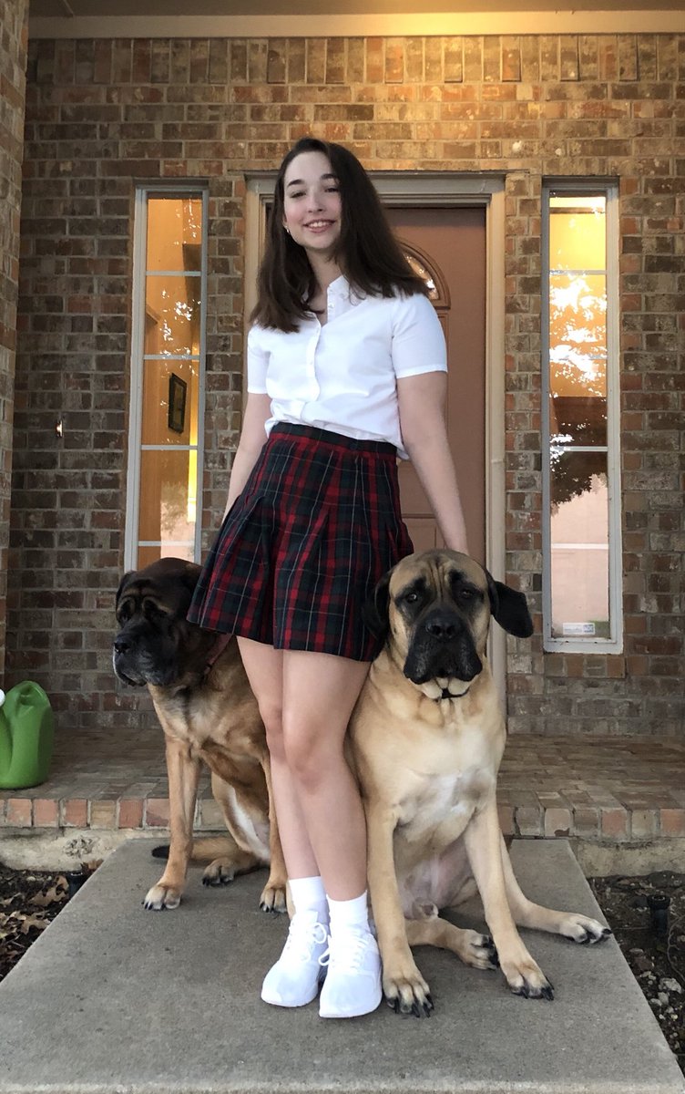TraceyAddington's tweet photo. #parishfirstday at @parishepiscopal. 10th grade, 11th grade, year 23 and year 19. Had to take the junior’s picture inside because he was out the door before sunrise for zero hour Essential Standards (music). ❤️💙 https://t.co/3K9epcXgYS
