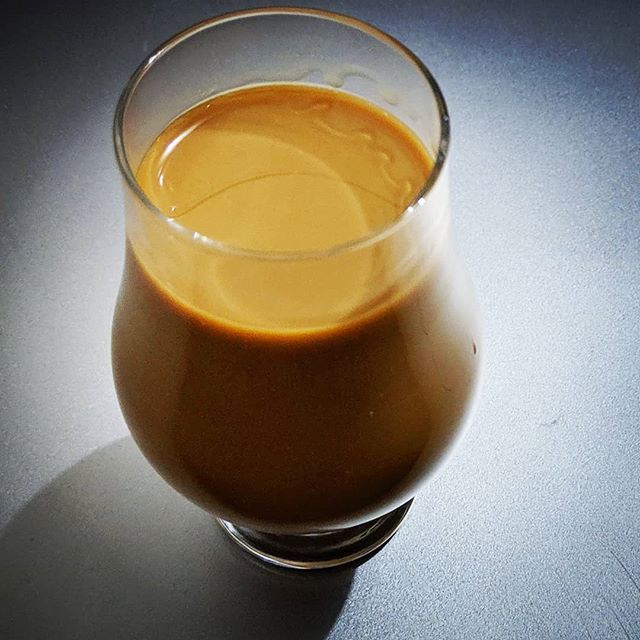 utkrista's tweet photo. Best #chai ever: equal parts of #khalua, #bailey and half #campari
#LG #yolo https://t.co/EaDSGkKY6l https://t.co/hFUIOTerSQ