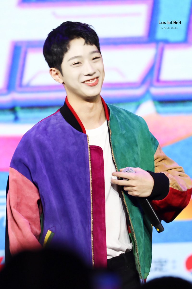 Zazzy20790237's tweet photo. #StandByKuanlin
Fighting!!!✌✌love you https://t.co/qn9gw9Fnqc