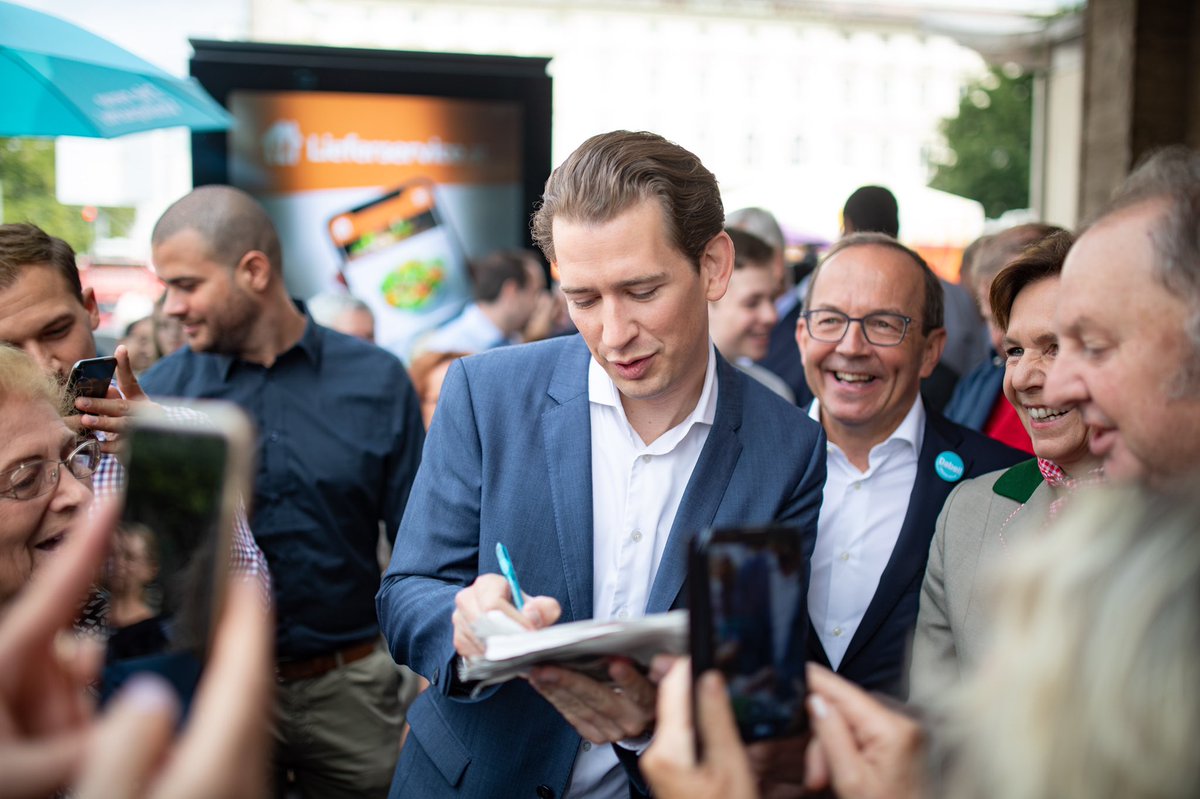 mayer_wolfgang's tweet image. Heute wieder einmal #twitterbubble vs #reallife in #salzburg Teil 1 @sebastiankurz @OEVP_Salzburg