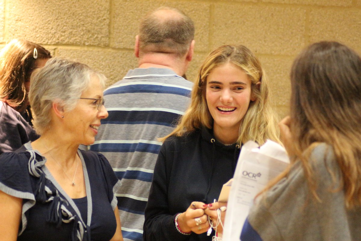 OxfordHighSch's tweet photo. ...today has also been a day of many smiles, some happy tears and - above all else - so much pride in all your hard work, Year 11. #GCSEResults2019 #GCSEmotion @TheOxfordMail https://t.co/k5qA4iG9w8