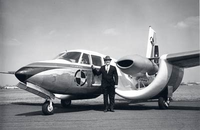 ウチューじん ささき L 1 2rv 2scl L 揚力 N R 大気密度 Kg M3 V 流体速度 M S S 翼面積 M2 Cl 揚力係数 セスナ152のs 15m V 60kt 39 9m S で計算すると全備760kgを支えるのに必要な揚力係数は0 6と出る 翼型はnaca2412 フラップ未使用の場合の