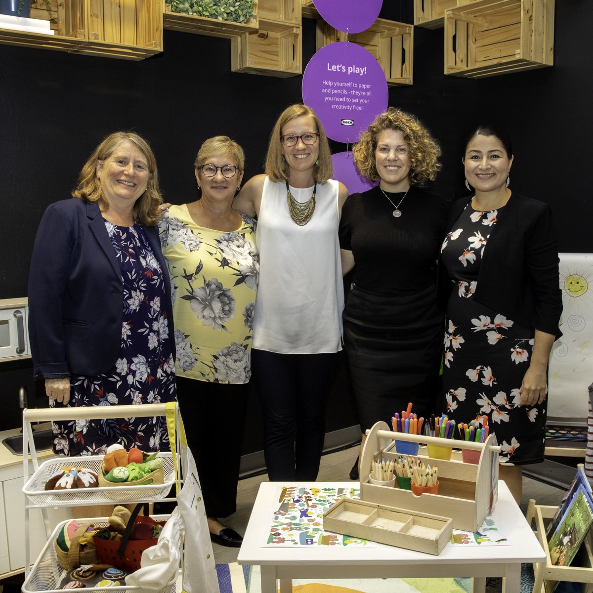 CNWNonLucratif's tweet photo. .@IKEACanadaFR s'associe à Hébergement femmes Canada afin de créer des espaces de jeu pour enfants dans 14 maisons d'hébergement au pays https://t.co/S47EN3UTAT https://t.co/bhJeCLmxu5