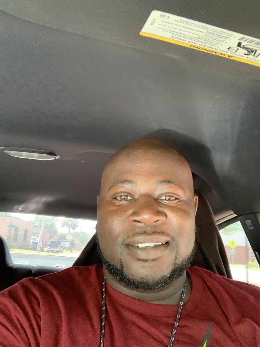 mrmikejoe42's tweet photo. Enjoying my day https://t.co/0CQZmWGzxB