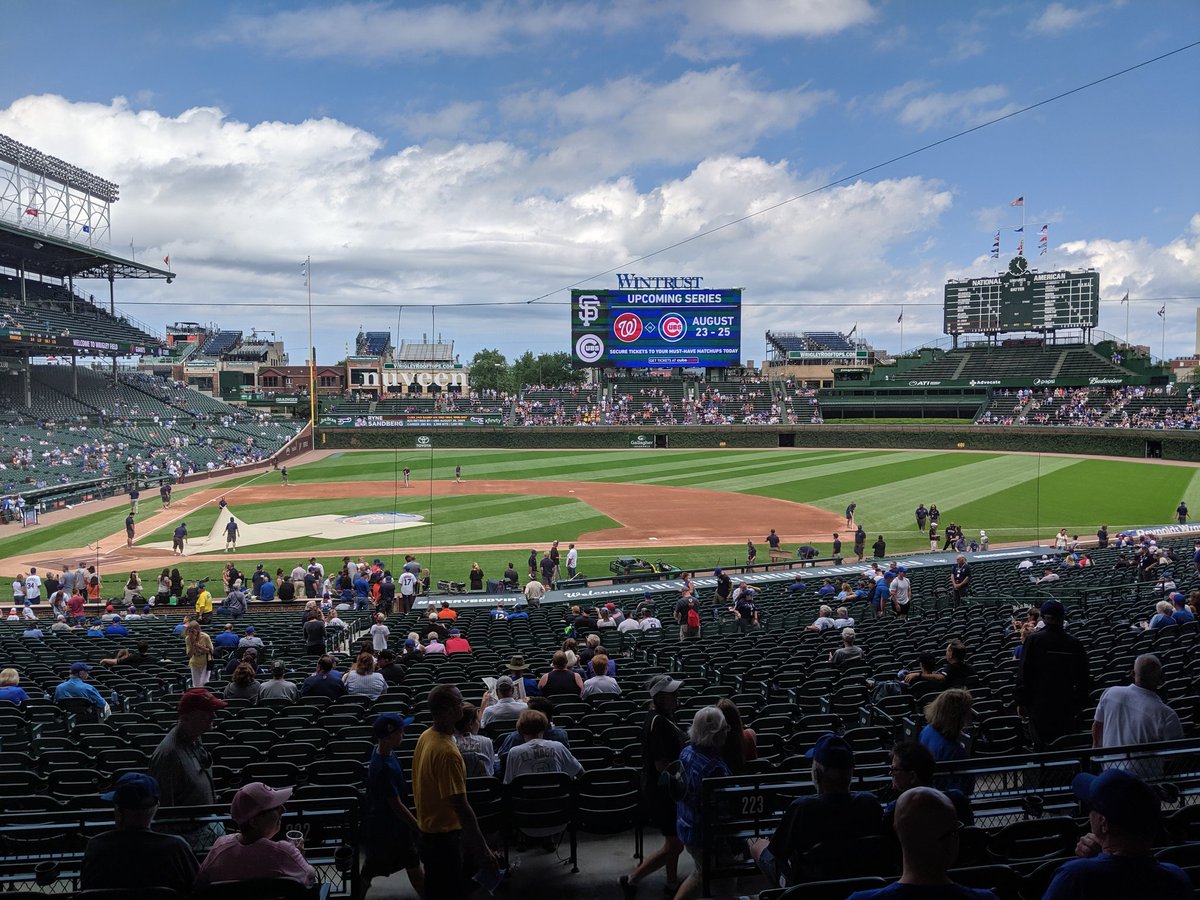 MrsDLarsen's tweet photo. Go Cubs go! #Cubs #chicagocubs https://t.co/i6FANvEXGn