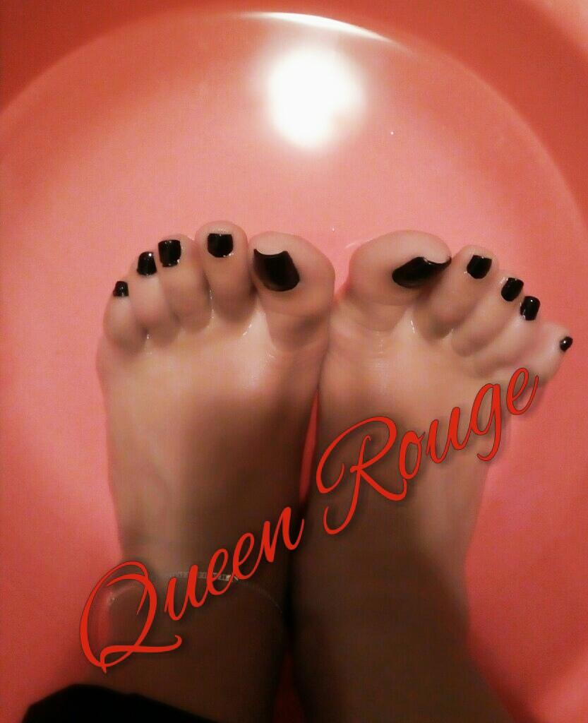 rouge_queen's tweet photo. #mistressinlebanon #lebanonmistress #lebanesemistress #mistressinbeirut #beirutmistress #mistressdubai #mistresskuwait #mistressbahrein #mistressqatar #feetdomme #straponmistress #FinDom #bdsm #financialdomination #paypig @iWantClips @MarketingBDSM @FemdomArab @beirutfeet https://t.co/QXLTDl2PBg