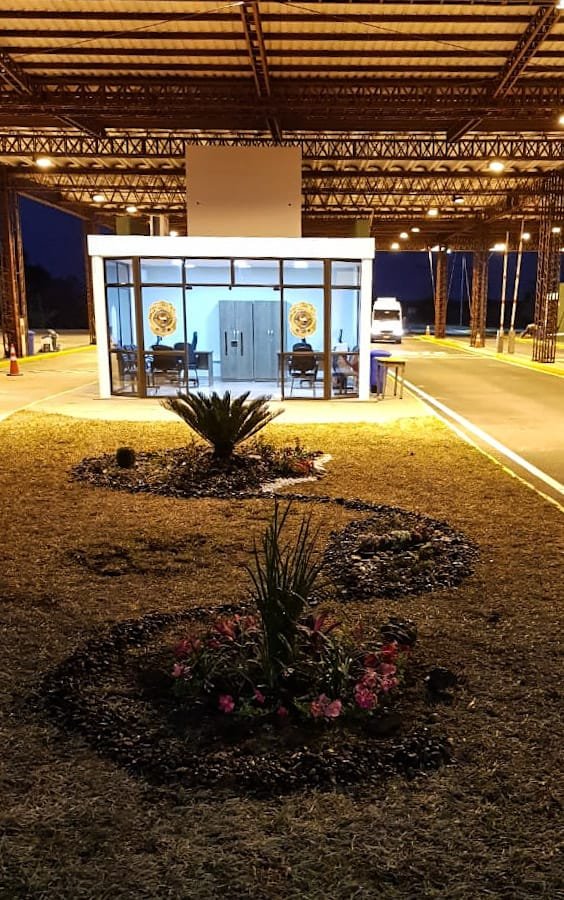 ebypy's tweet photo. Paraguay y Argentina habilitan mañana el paso fronterizo sobre el coronamiento de la represa Yacyretá, que permitirá una conexión directa entre las ciudades de Ayolas (Paraguay) e Ituzaingó (Argentina). 
https://t.co/PIq16zIun7 https://t.co/HgjA9OOjL5