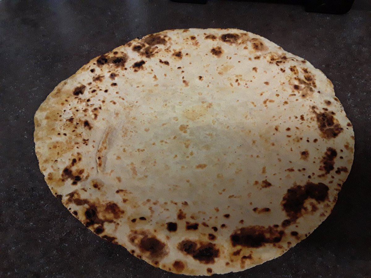 S_h_a_m_lll1111's tweet photo. #RotiChallenge to all
@rajdixitindia @harsha_actor
@RSB_85 @Officialneha @BeingSalmanKhan @me_and_my_crew_ @SrBachchan @NationFirst0k06 @adah_sharma @RanveerOfficial @POOJADATTA_3101
@RahulSh19150838 https://t.co/kvVoYwKfHk