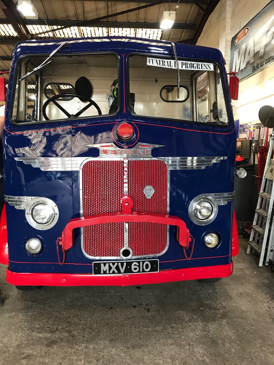 bobfarnonsltd's tweet photo. Vintage day today at the garage. 1951 Leyland truck !! #vintage https://t.co/zN5pDmd6us